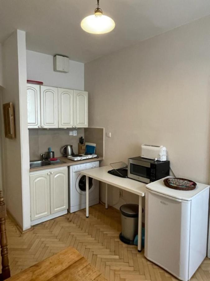 Cool Historical 1 Bedroom In Mala Strana * Praga
